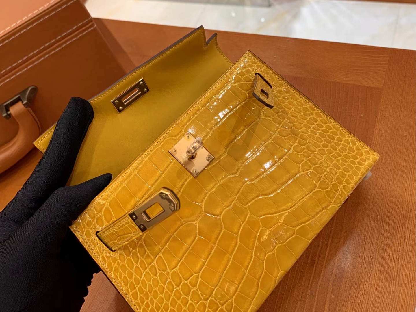 Hermès（爱马仕）Mini kelly 迷你凯莉 琥珀黄 一级美洲鳄鱼皮 金扣 二代 原版蜜蜡线 顶级手缝