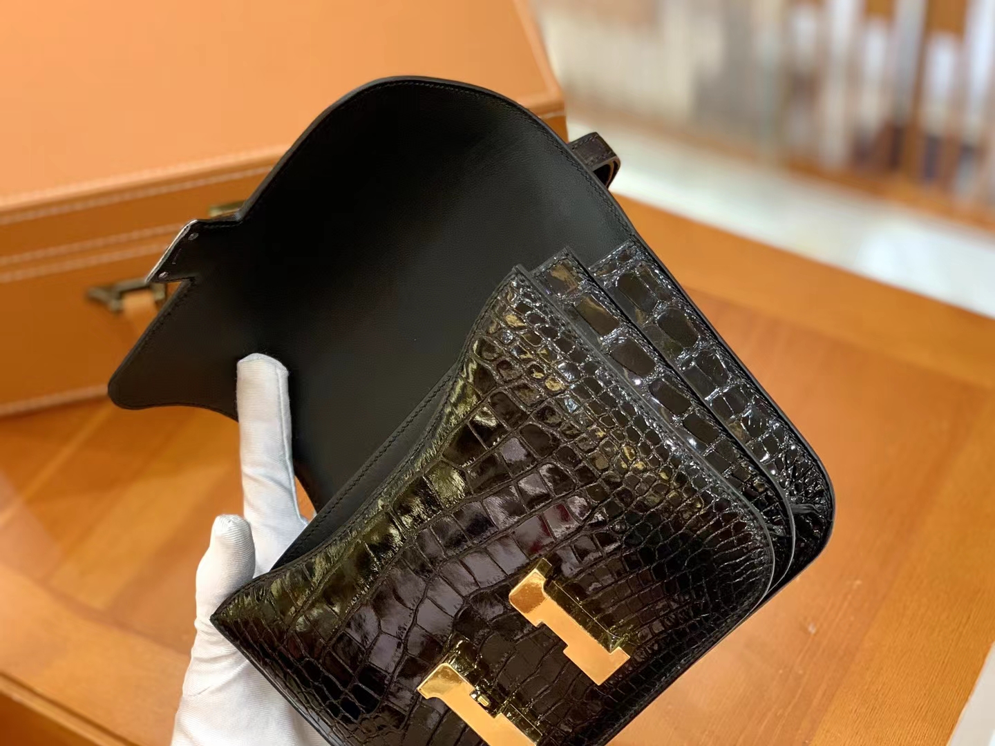 Hermès（爱马仕）Constance 空姐包 经典黑 一级美洲鳄鱼皮 金扣 19cm 原版蜜蜡线 顶级手缝