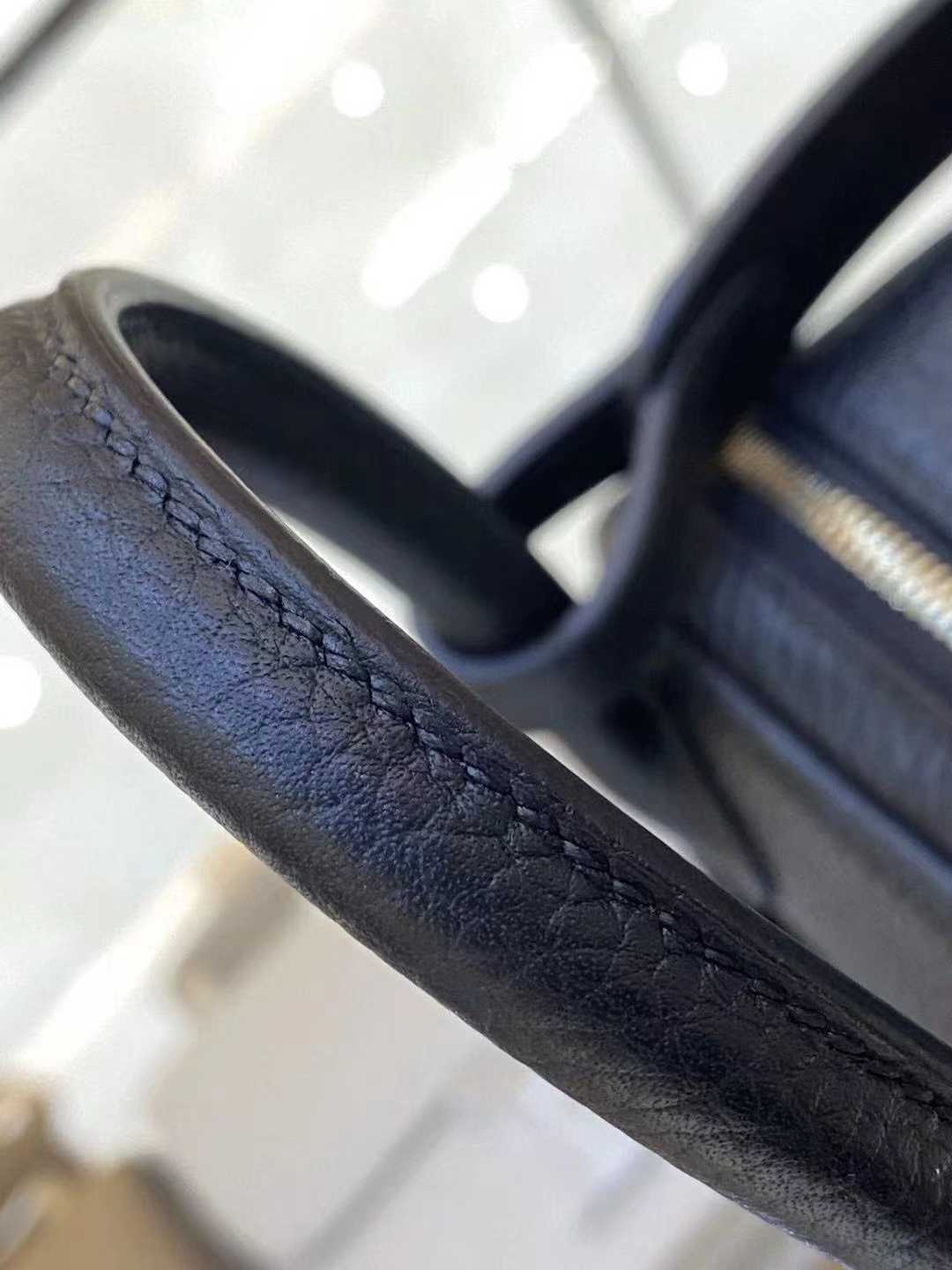Hermès（爱马仕）Lindy 琳迪包 经典黑 进口TC大牛皮 金扣 26cm 原版蜜蜡线 顶级手缝