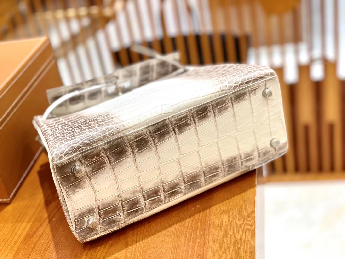 Hermès（爱马仕）Kelly 凯莉包 喜马拉雅 一级尼罗鳄鱼皮 银扣 28cm 原版蜜蜡线 顶级手缝