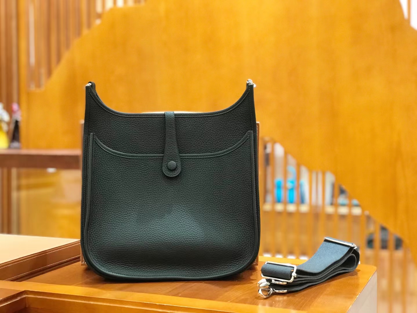 Hermès（爱马仕）Evelyne 伊芙琳 经典黑 进口TC大牛皮 经典黑 29cm 原版蜜蜡线 顶级手缝