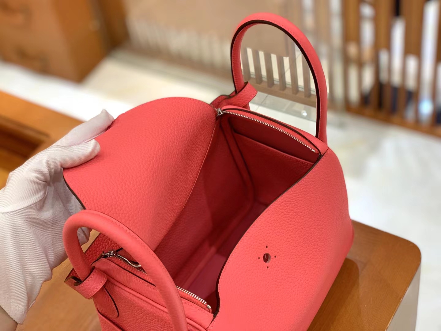 Hermès（爱马仕）Lindy 琳迪包 唇膏粉 进口TC大牛皮 银扣 26cm 原版蜜蜡线 顶级手缝