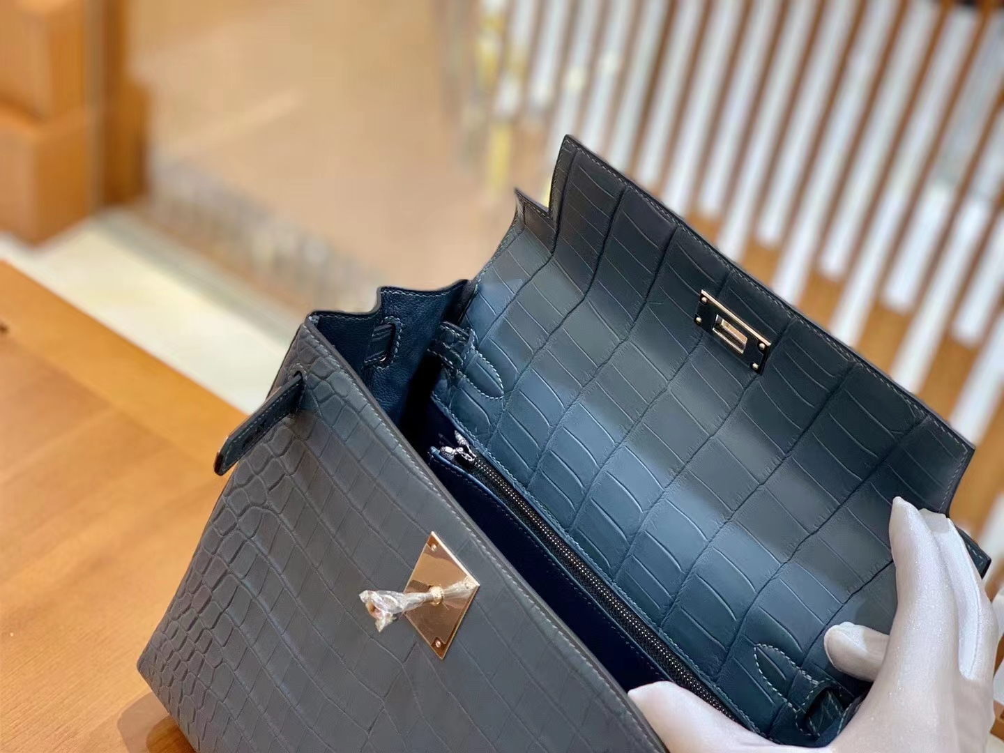 Hermès（爱马仕）Kelly 凯莉包 海鸥灰 一级尼罗鳄鱼皮 银扣 28cm 原版蜜蜡线 顶级手缝