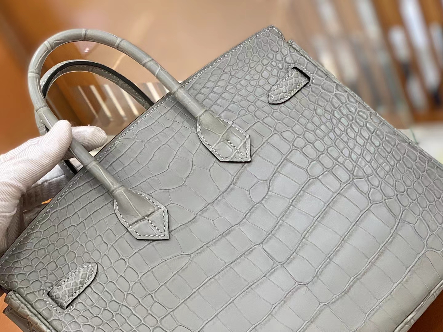 Hermès（爱马仕）Birkin 铂金包 珍珠灰 一级美洲鳄鱼皮 金扣 25cm 原版蜜蜡线 顶级手缝