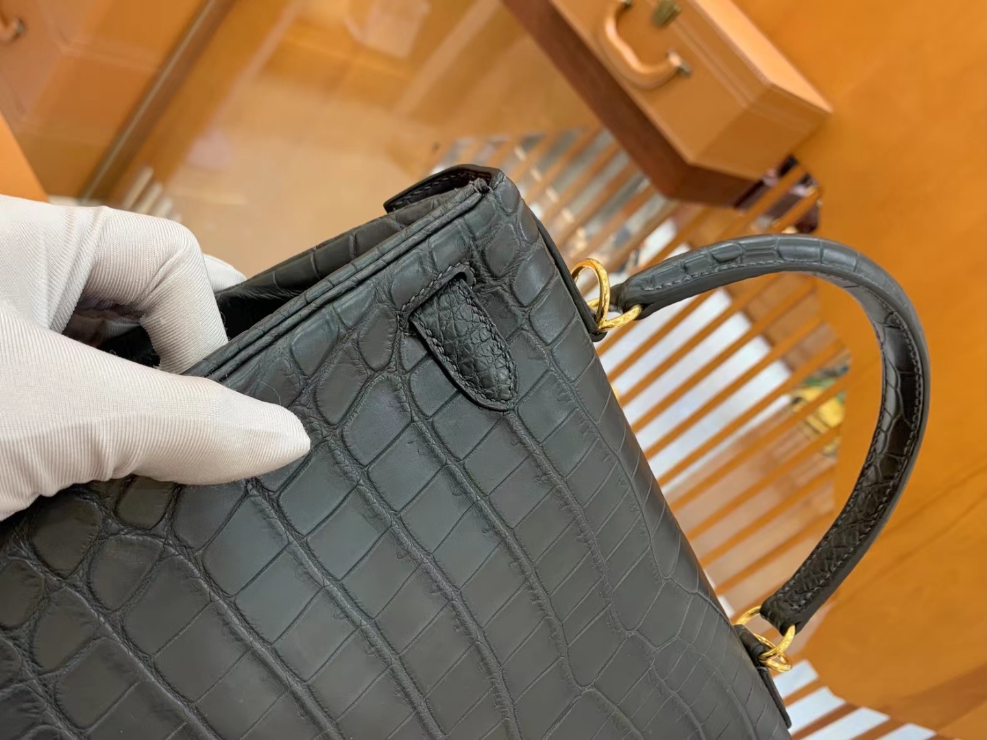 Hermès（爱马仕）Kelly 凯莉包 石墨灰 一级尼罗鳄鱼皮 金扣 28cm 原版蜜蜡线 顶级手缝