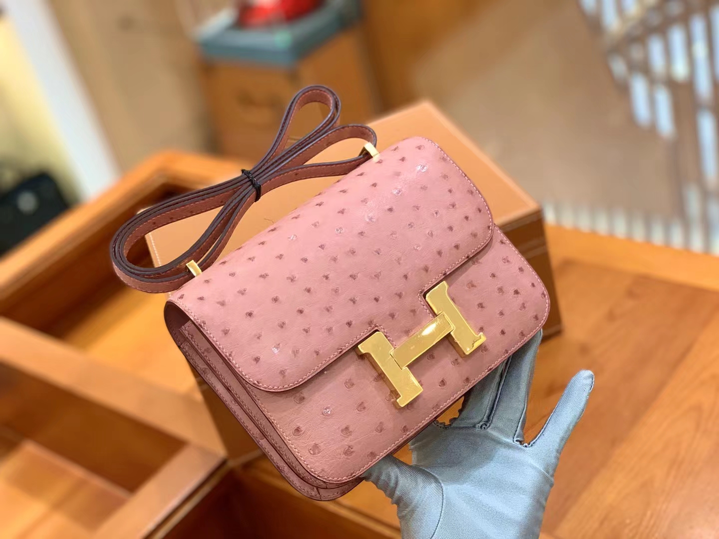 Hermès（爱马仕）Constance 康斯坦斯 陶瓷粉 南非KK鸵鸟皮 金扣 19cm 原版蜜蜡线 顶级手缝