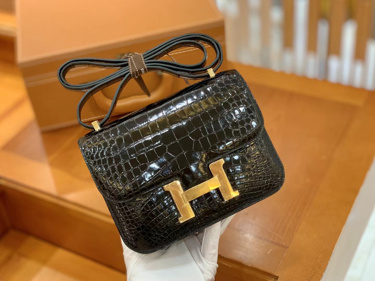 Hermès（爱马仕）Constance 空姐包 经典黑 一级美洲鳄鱼皮 金扣 19cm 原版蜜蜡线 顶级手缝
