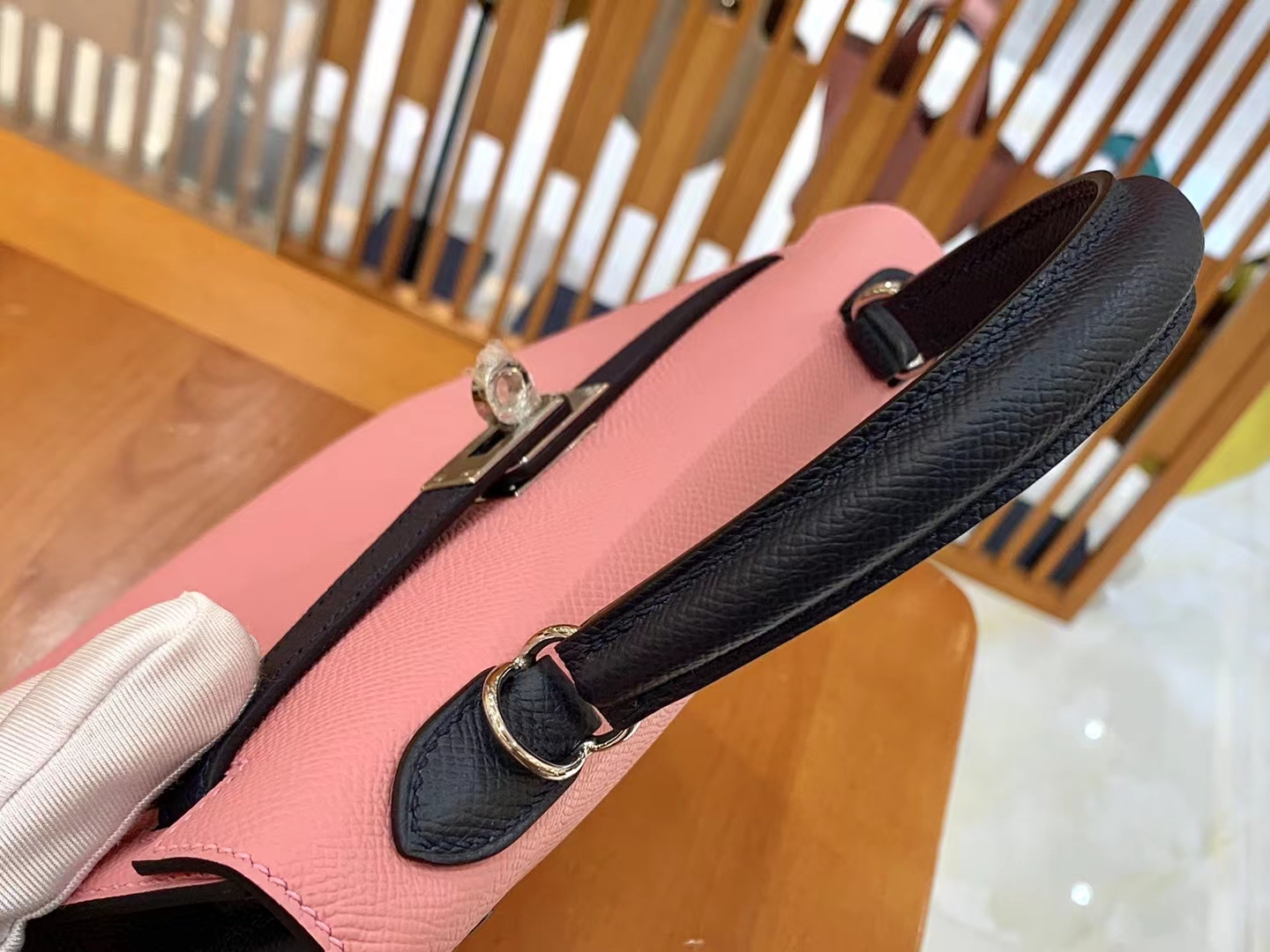 Hermès（爱马仕）Kelly 凯莉包 樱花粉拼午夜蓝 Epsom小牛皮 银扣 25cm 原版蜜蜡线 顶级手缝