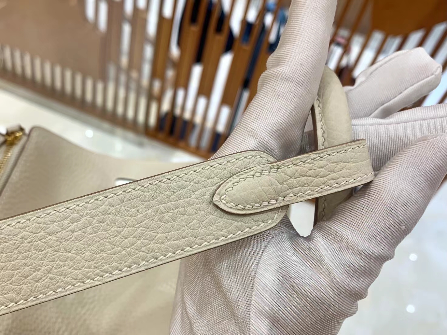 Hermès（爱马仕）Lindy 琳迪包 奶油白 进口TC大牛皮 金扣 26cm 原版蜜蜡线 顶级手缝