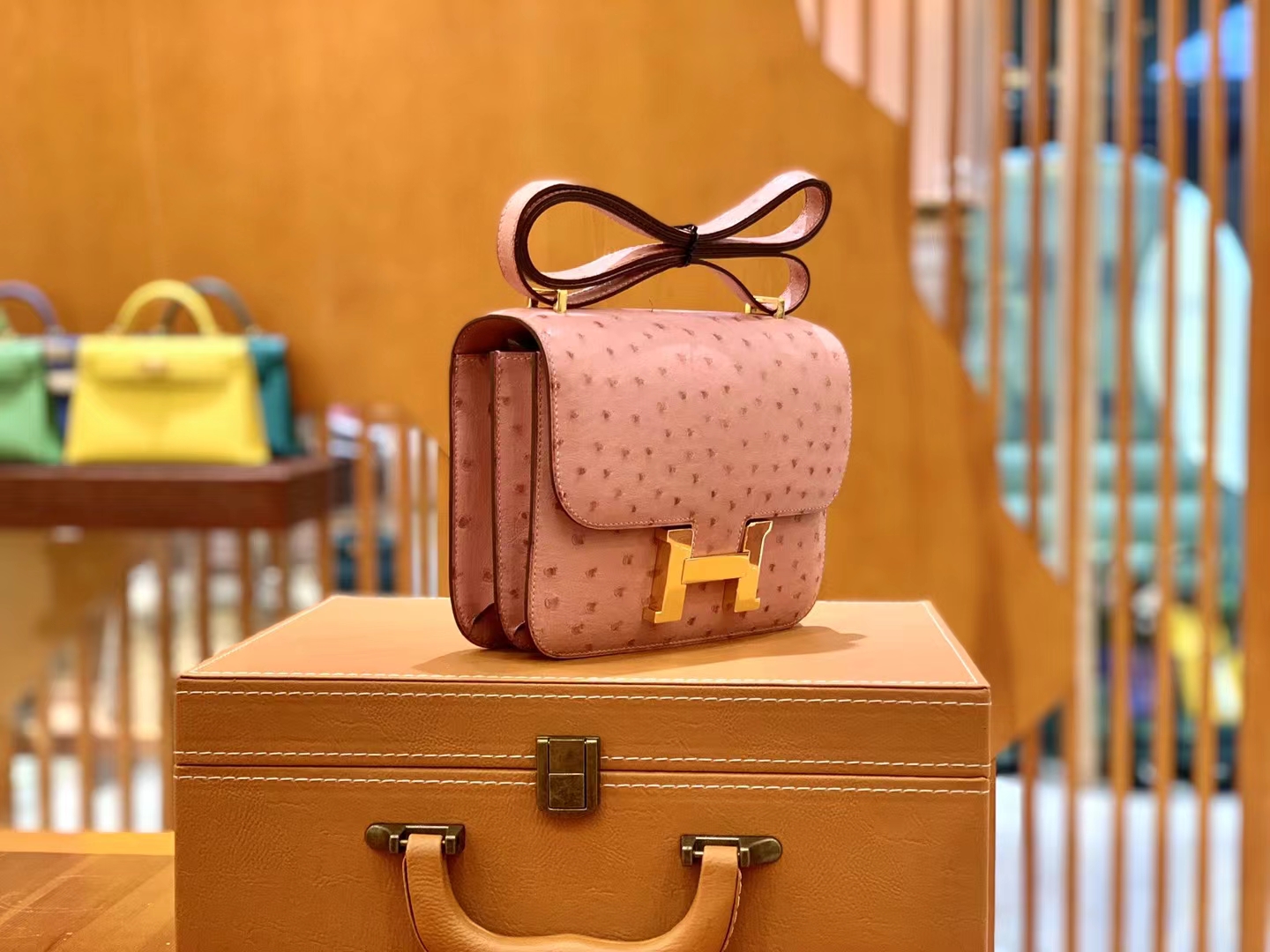 Hermès（爱马仕）Constance 康斯坦斯 陶瓷粉 南非KK鸵鸟皮 金扣 19cm 原版蜜蜡线 顶级手缝