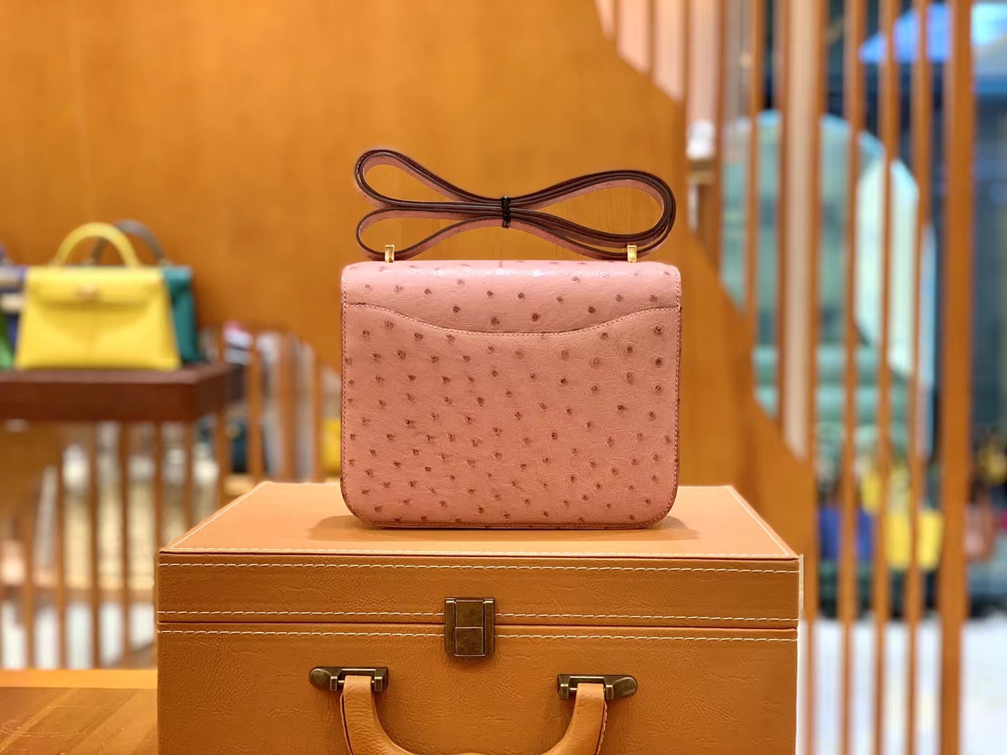 Hermès（爱马仕）Constance 康斯坦斯 陶瓷粉 南非KK鸵鸟皮 金扣 19cm 原版蜜蜡线 顶级手缝