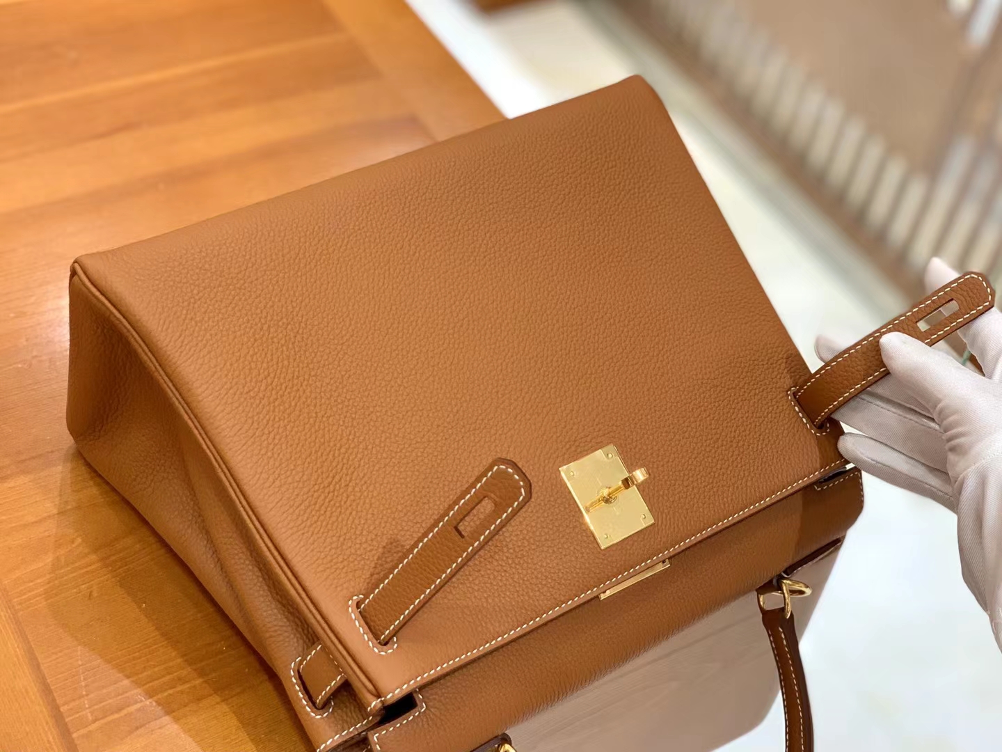Hermès（爱马仕）Kelly 凯莉包 金棕色 Togo小牛皮 金扣 28cm 原版蜜蜡线 顶级手缝