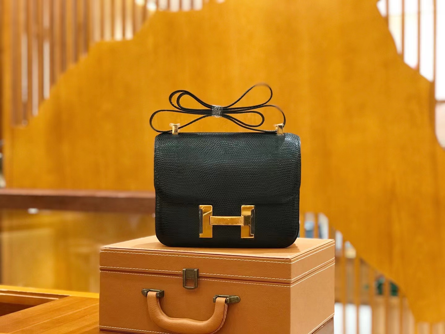 Hermès（爱马仕）Constance 康斯坦斯 经典黑 南非野生蜥蜴皮 金扣 24cm 原版蜜蜡线 顶级手缝