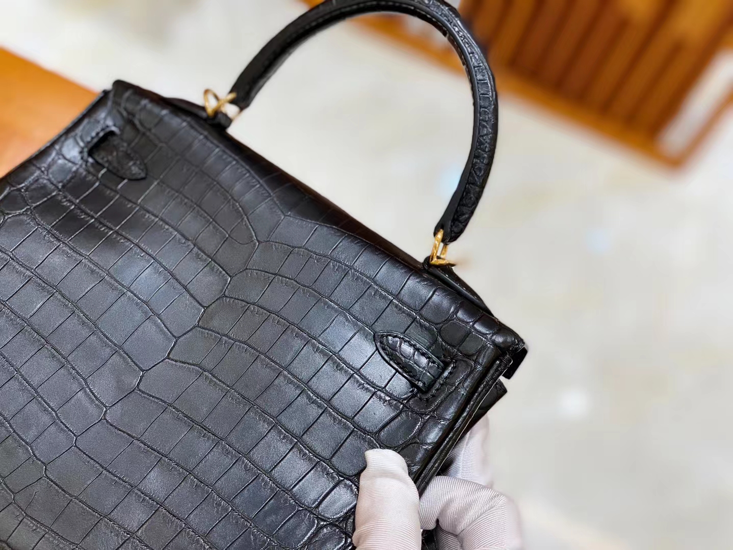Hermès（爱马仕）Kelly 凯莉包 经典黑 一级尼罗鳄鱼皮 金扣 25cm 原版蜜蜡线 顶级手缝