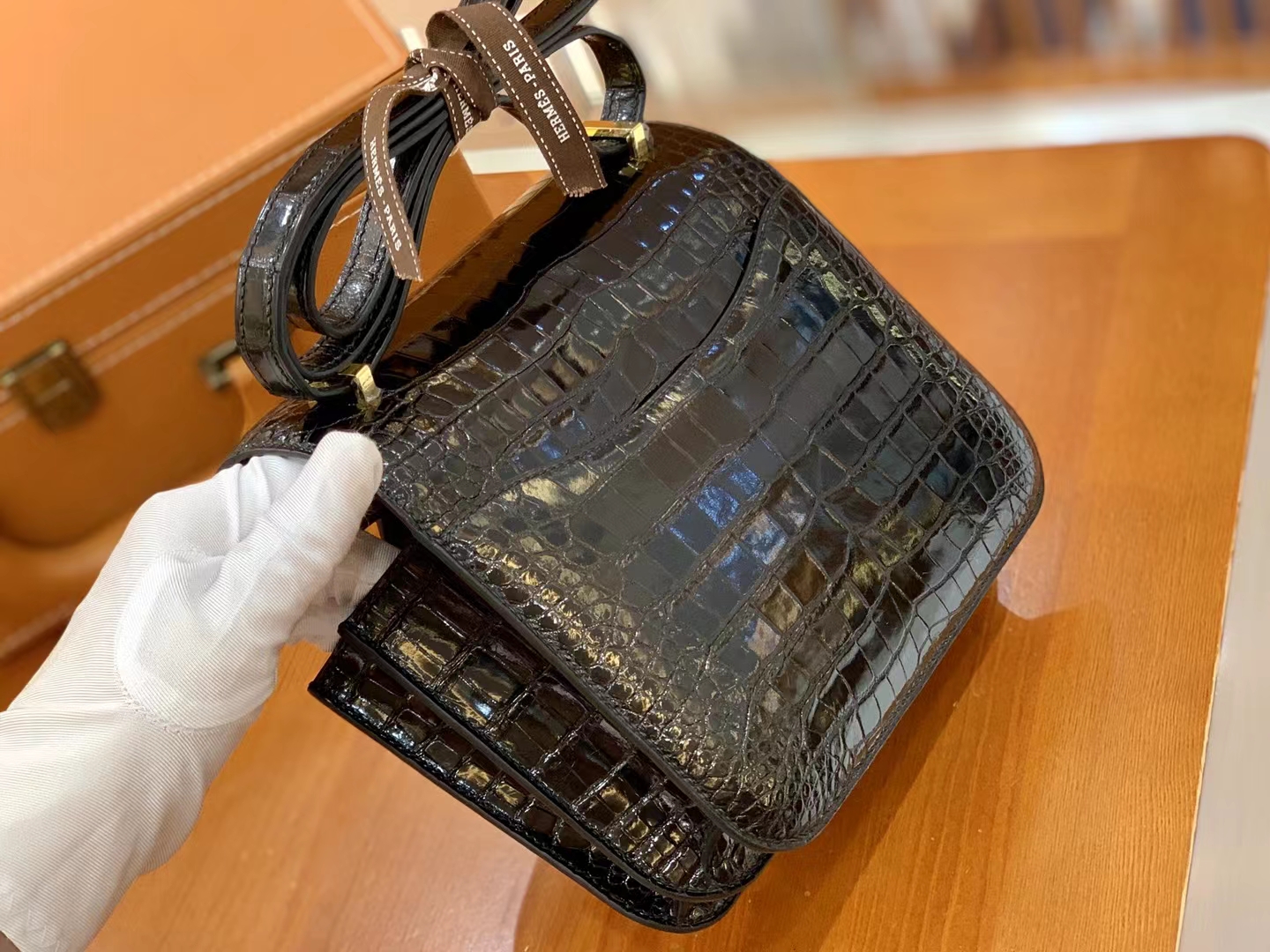 Hermès（爱马仕）Constance 空姐包 经典黑 一级美洲鳄鱼皮 金扣 19cm 原版蜜蜡线 顶级手缝
