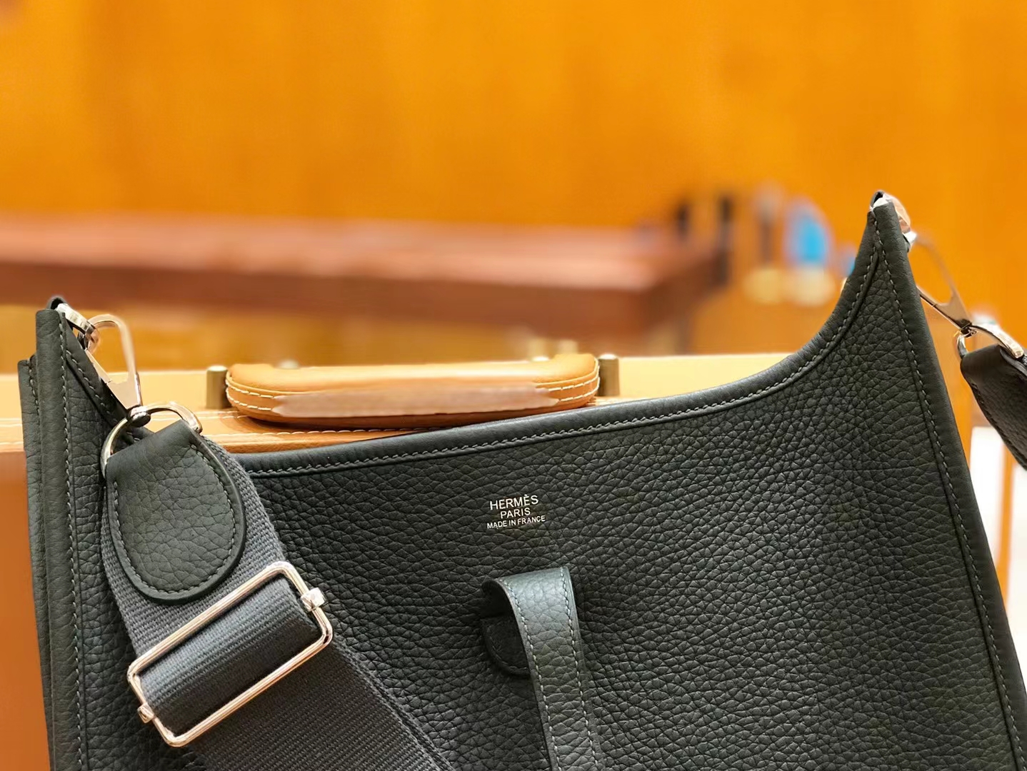 Hermès（爱马仕）Evelyne 伊芙琳 经典黑 进口TC大牛皮 经典黑 29cm 原版蜜蜡线 顶级手缝