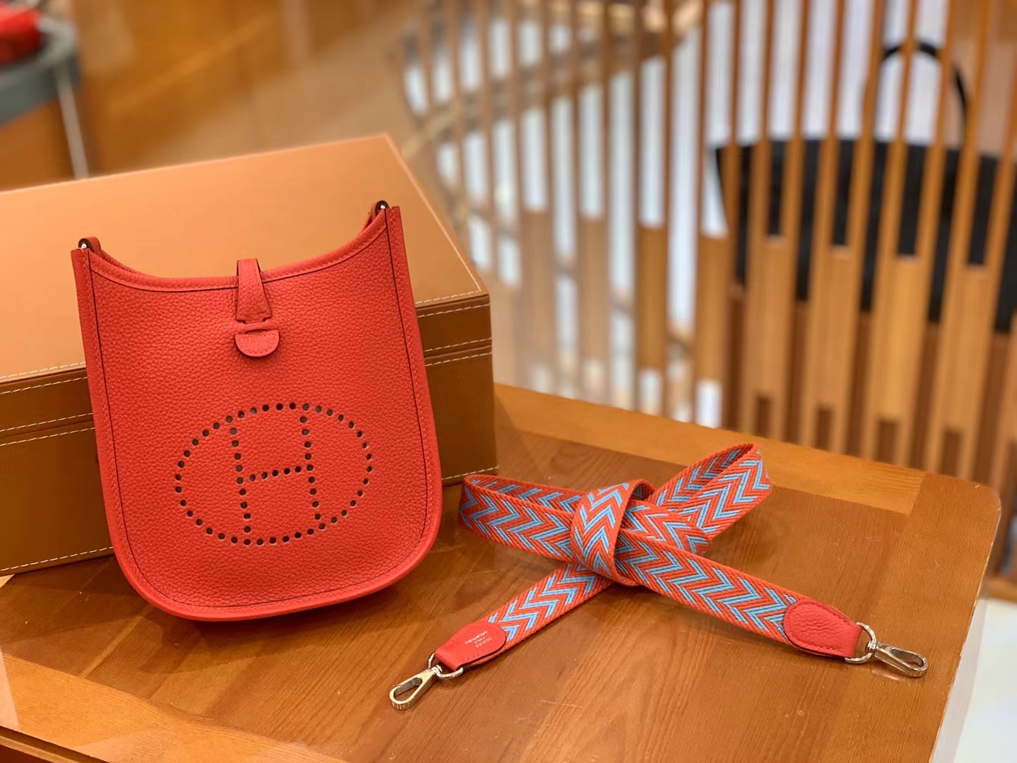 Hermès（爱马仕）Mini Evelyne 迷你 伊芙琳 心红色 进口TC大牛皮 银扣 17cm 原版蜜蜡线 顶级手缝