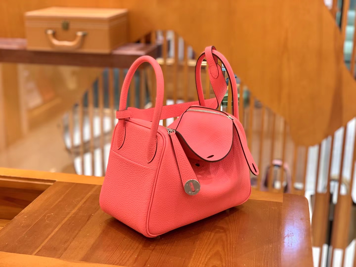 Hermès（爱马仕）Lindy 琳迪包 唇膏粉 进口TC大牛皮 银扣 26cm 原版蜜蜡线 顶级手缝