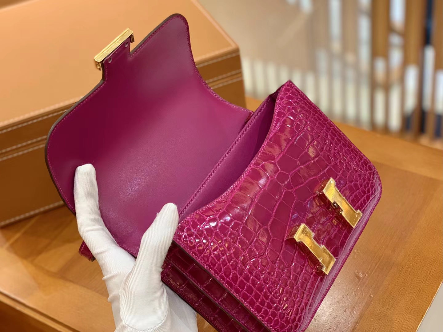 Hermès（爱马仕）Constance 空姐包 天方夜谭紫 一级美洲鳄鱼皮 金扣 19cm 原版蜜蜡线 顶级手缝