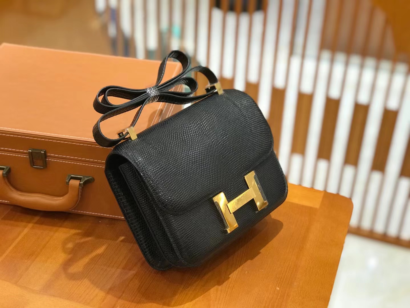 Hermès（爱马仕）Constance 康斯坦斯 经典黑 南非野生蜥蜴皮 金扣 24cm 原版蜜蜡线 顶级手缝