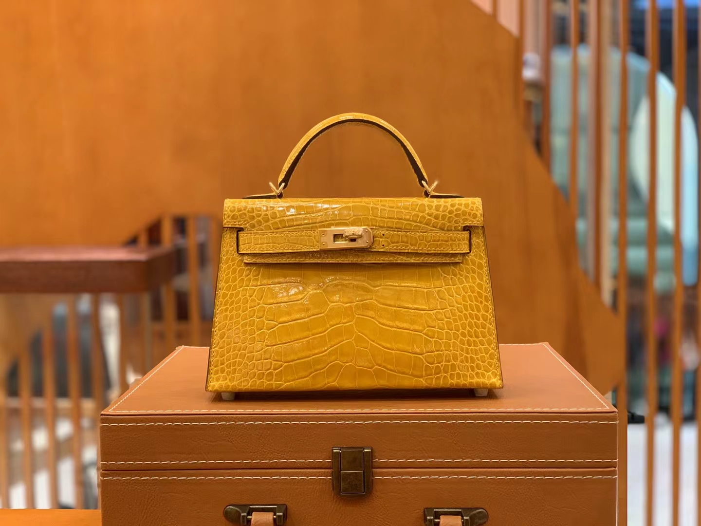 Hermès（爱马仕）Mini kelly 迷你凯莉 琥珀黄 一级美洲鳄鱼皮 金扣 二代 原版蜜蜡线 顶级手缝