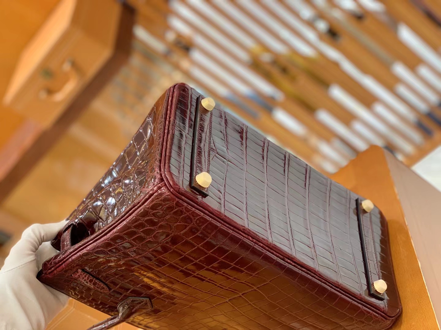 Hermès（爱马仕）Birkin 铂金包 波尔多酒红 一级尼罗鳄鱼皮 金扣 30cm 原版蜜蜡线 顶级手缝