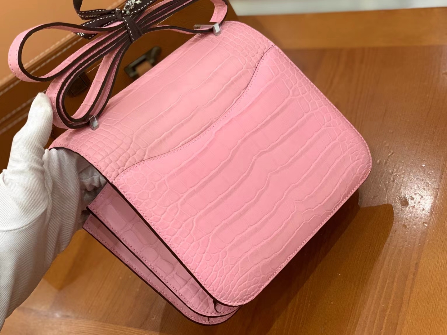 Hermès（爱马仕）Constance 空姐包 樱花粉 一级美洲鳄鱼皮 银扣 19cm 原版蜜蜡线 顶级手缝