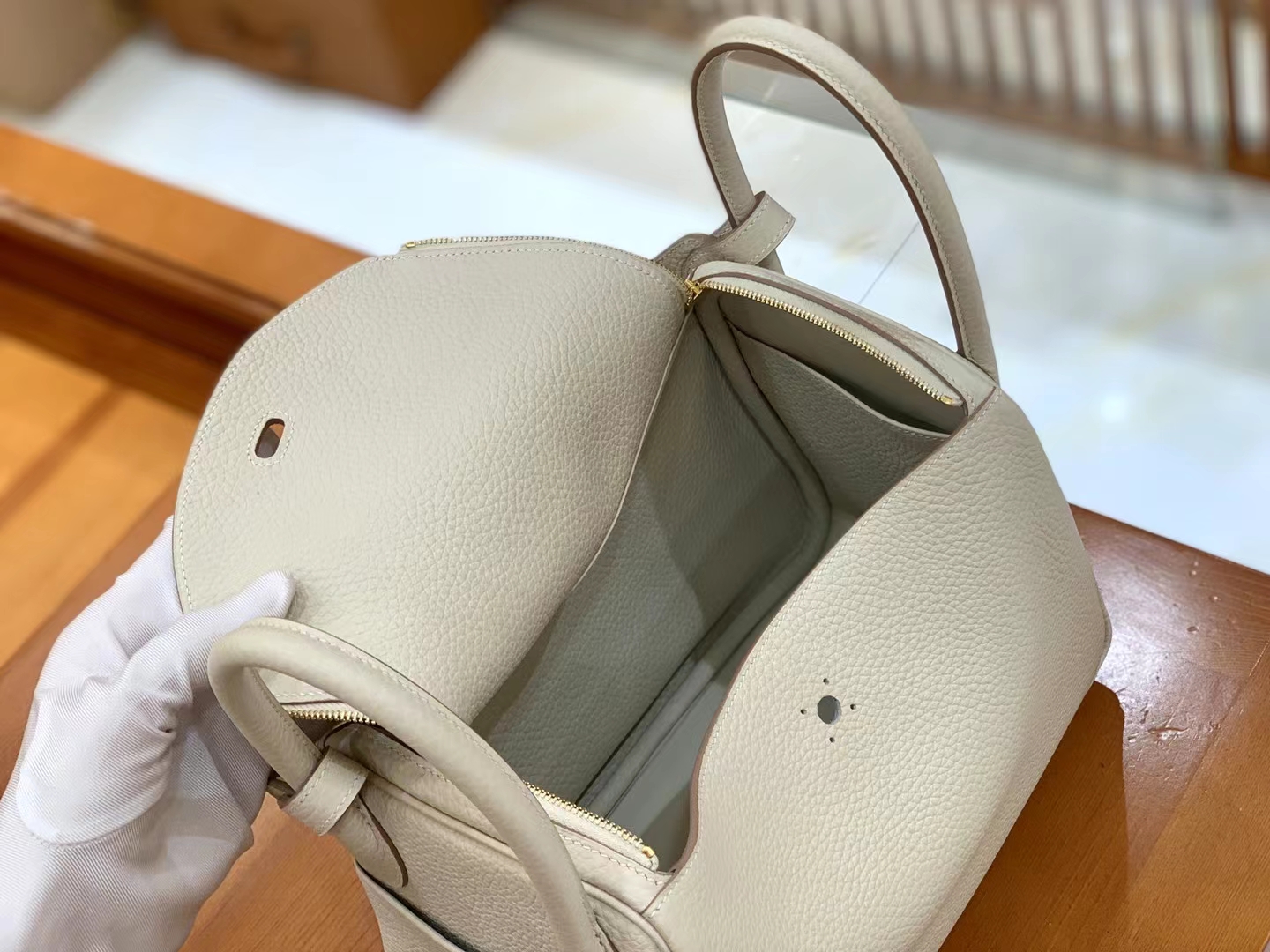 Hermès（爱马仕）Lindy 琳迪包 奶油白 进口TC大牛皮 金扣 26cm 原版蜜蜡线 顶级手缝