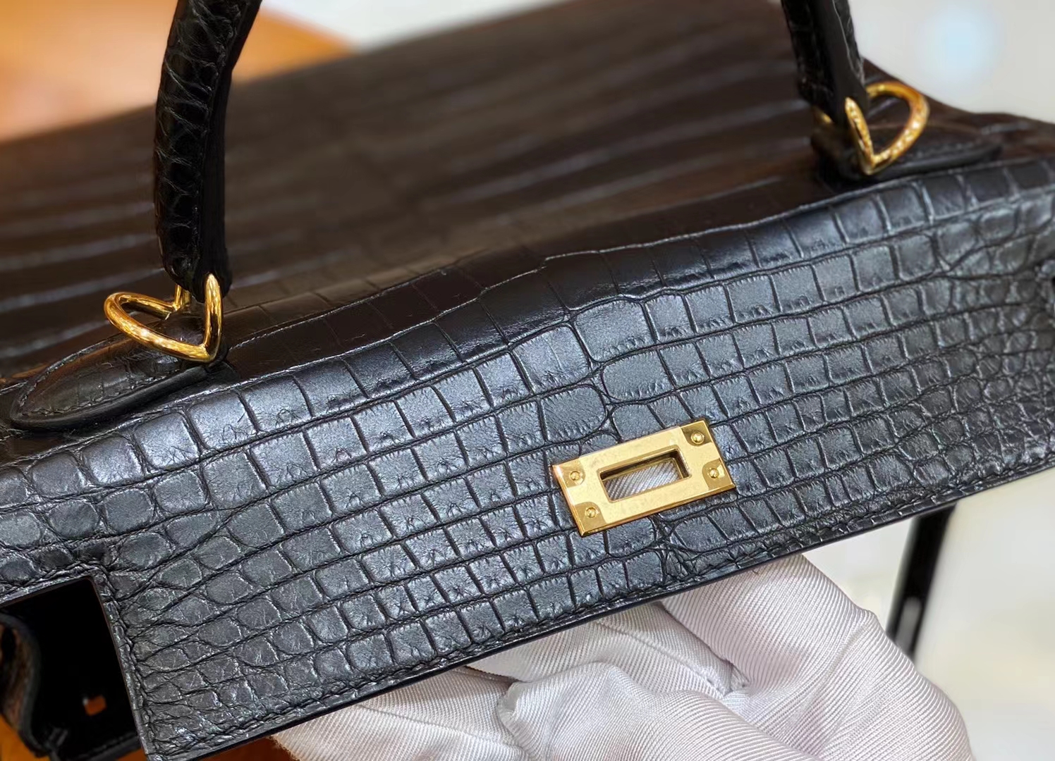 Hermès（爱马仕）Kelly 凯莉包 经典黑 一级尼罗鳄鱼皮 金扣 25cm 原版蜜蜡线 顶级手缝