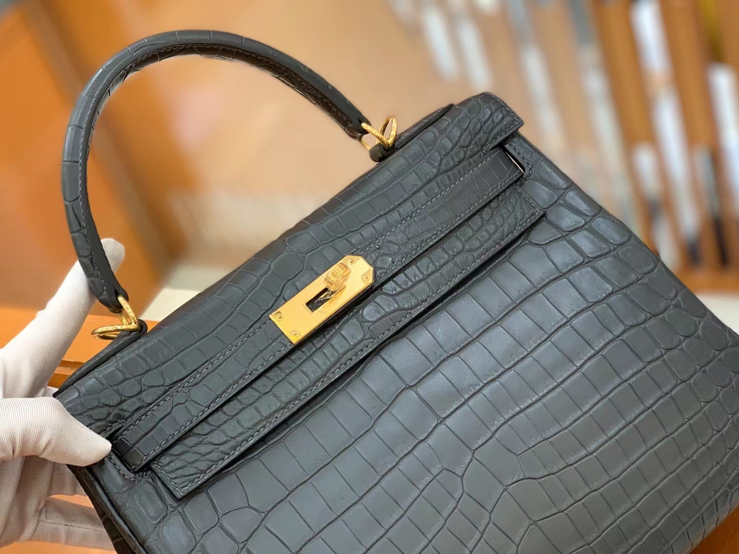 Hermès（爱马仕）Kelly 凯莉包 石墨灰 一级尼罗鳄鱼皮 金扣 28cm 原版蜜蜡线 顶级手缝
