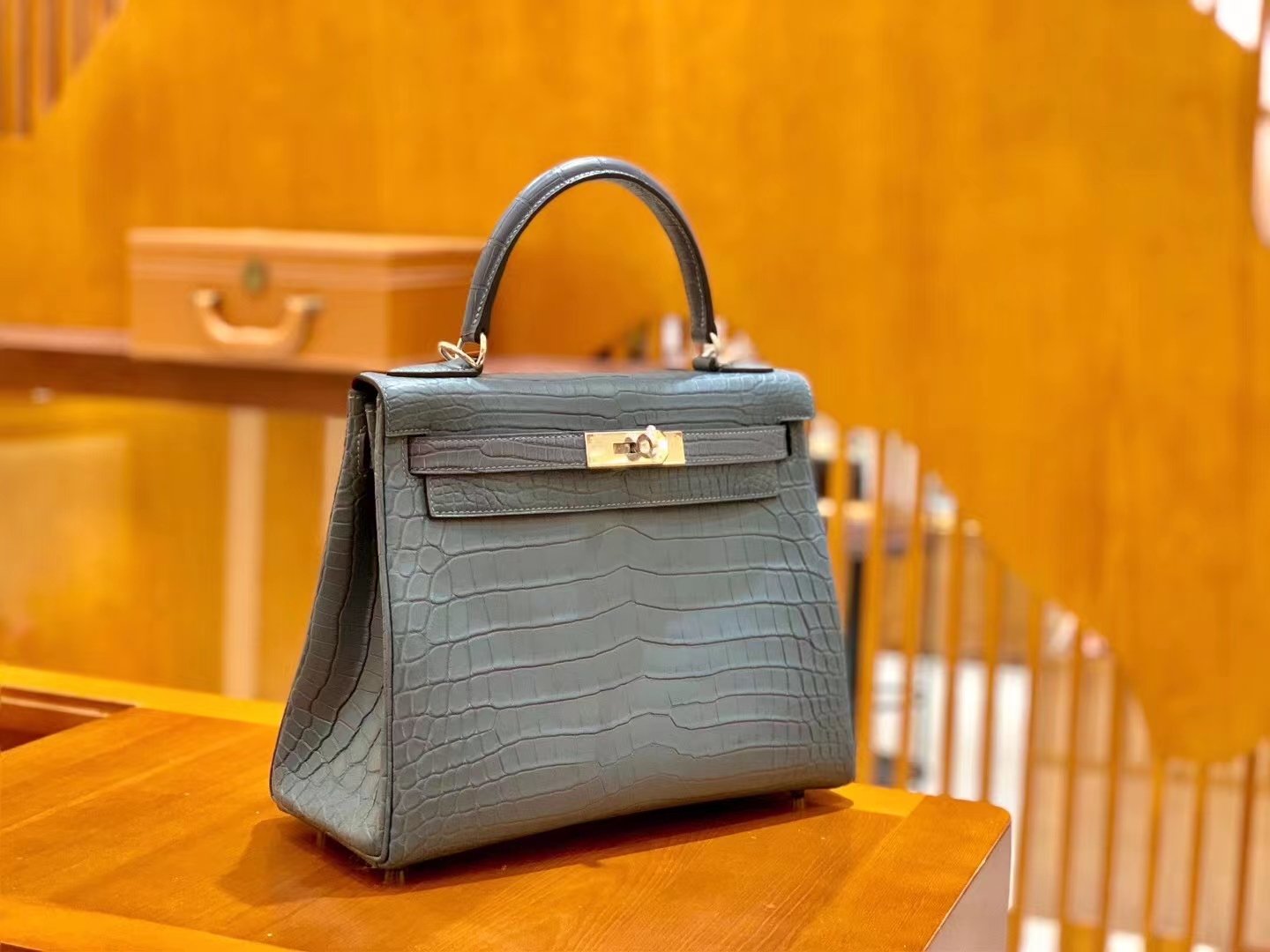 Hermès（爱马仕）Kelly 凯莉包 海鸥灰 一级尼罗鳄鱼皮 银扣 28cm 原版蜜蜡线 顶级手缝