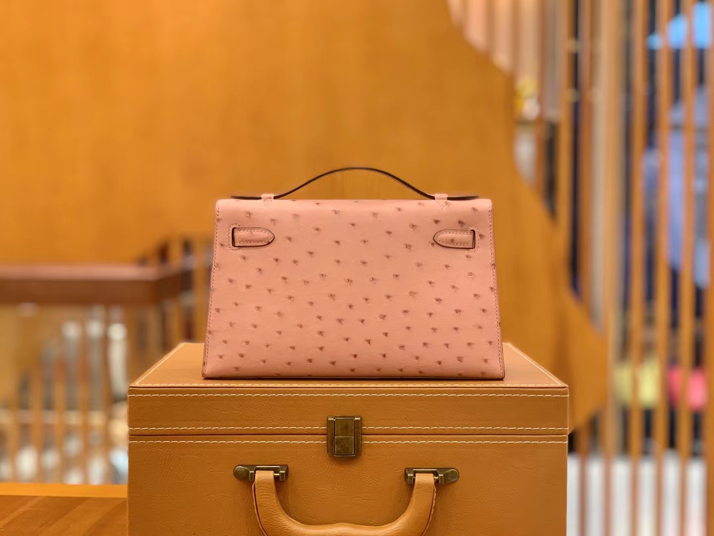 Hermès（爱马仕）Mini kelly Pochette 陶瓷粉 南非KK级鸵鸟皮 金扣 一代 原版蜜蜡线 顶级手缝
