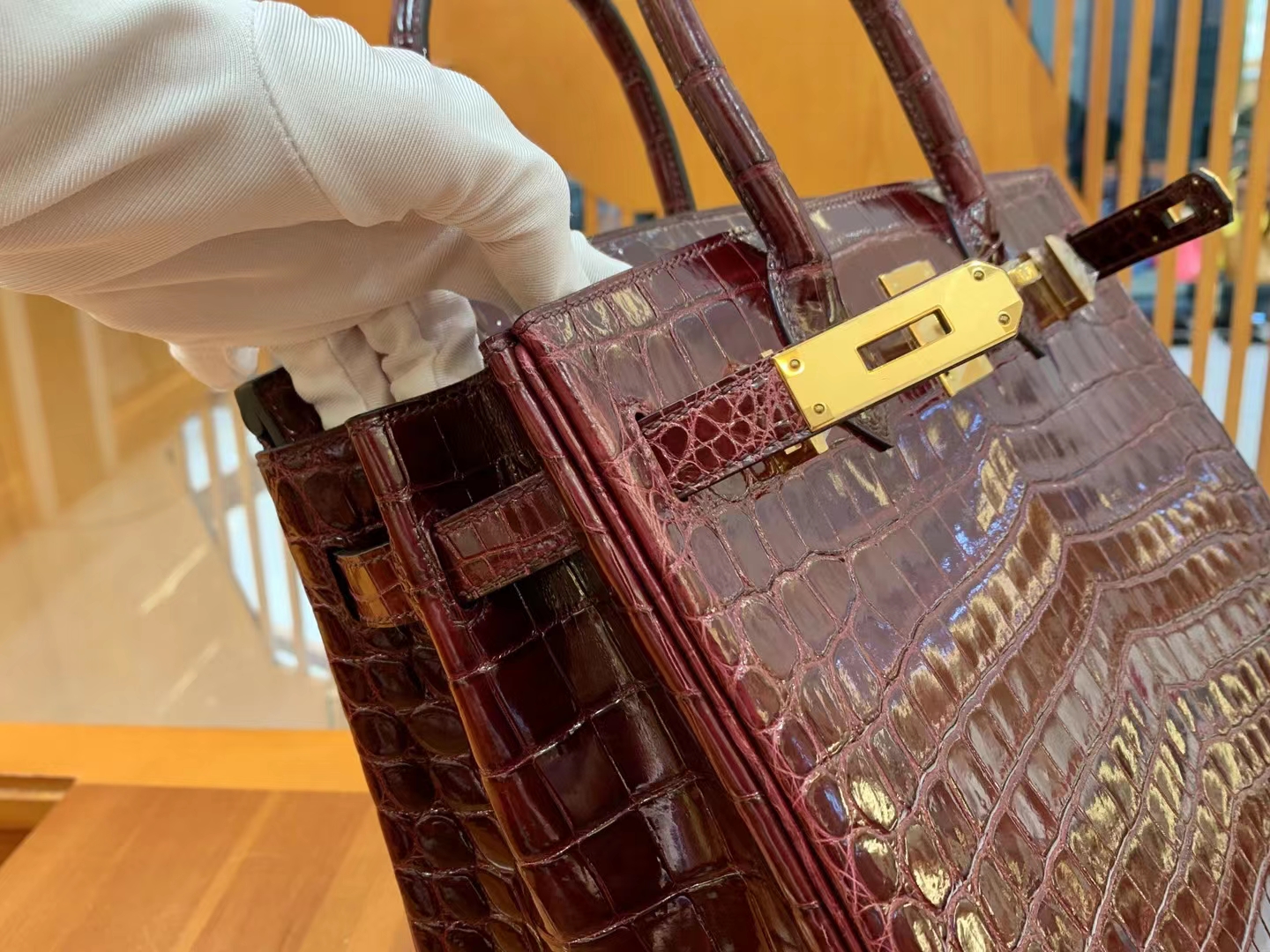Hermès（爱马仕）Birkin 铂金包 波尔多酒红 一级尼罗鳄鱼皮 金扣 30cm 原版蜜蜡线 顶级手缝