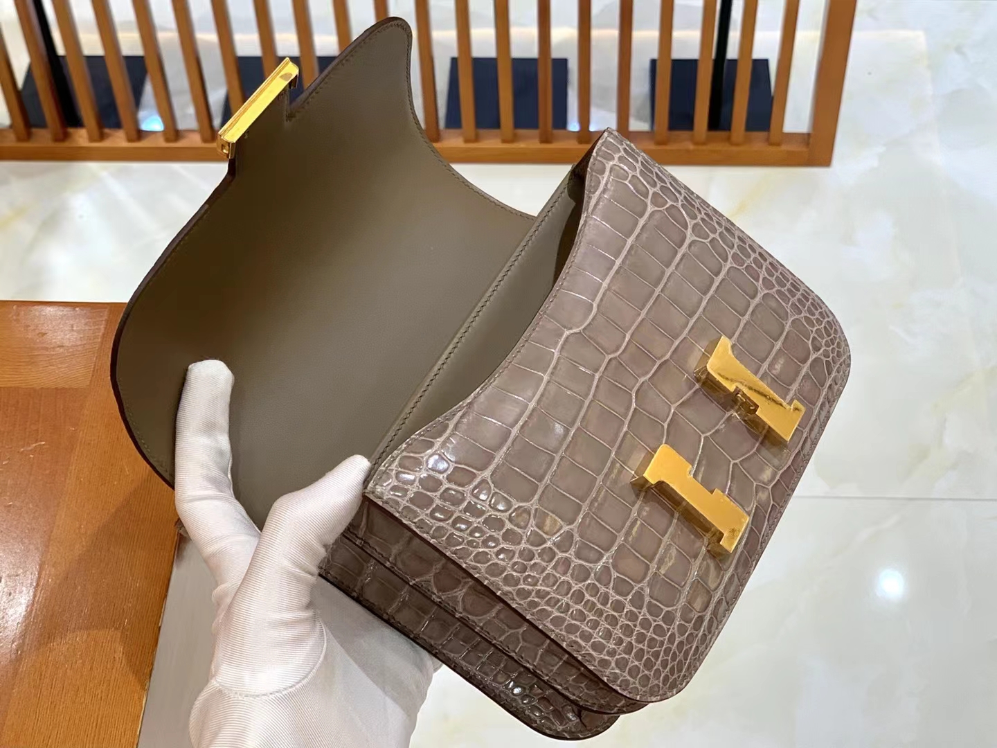 Hermès（爱马仕）Constance 康康 大象灰 一级美洲鳄鱼皮 金扣 19cm 原版蜜蜡线 顶级手缝