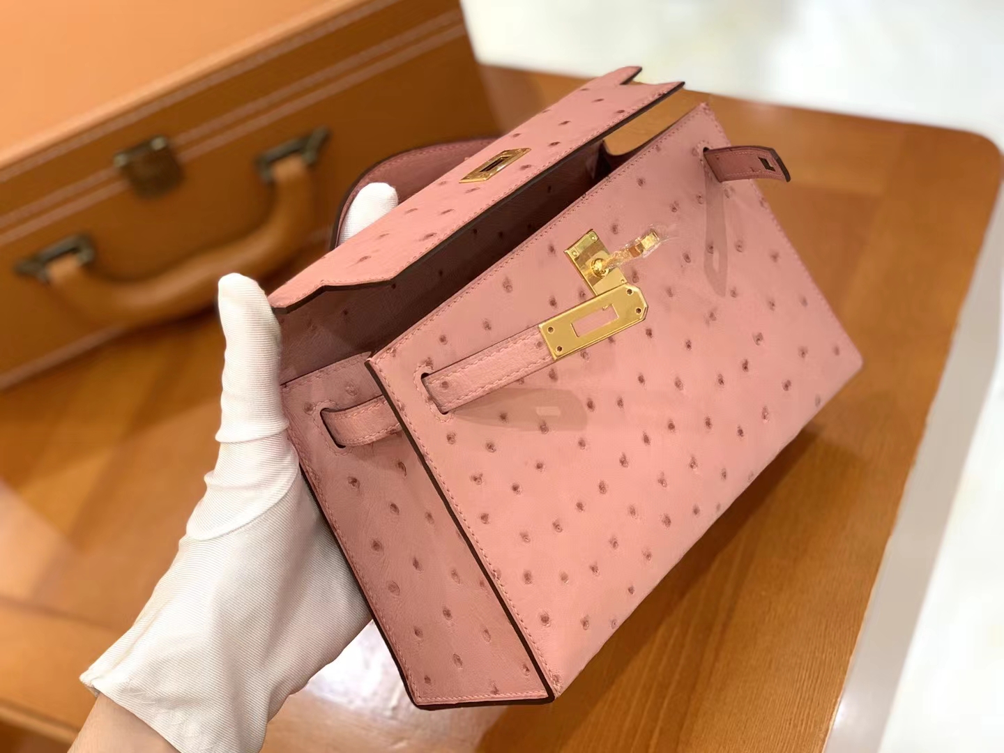 Hermès（爱马仕）Mini kelly Pochette 陶瓷粉 南非KK级鸵鸟皮 金扣 一代 原版蜜蜡线 顶级手缝