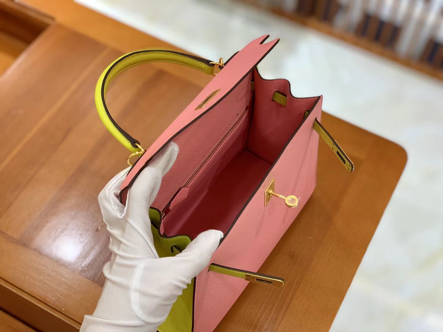 Hermès（爱马仕）Kelly 凯莉包 樱花粉拼柠檬黄 Epsom小牛皮 金扣 25cm 原版蜜蜡线 顶级手缝