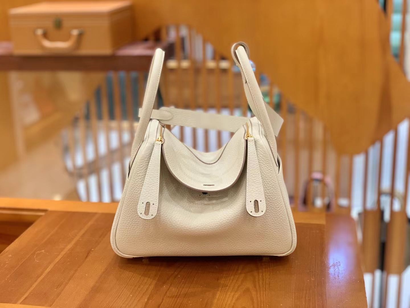 Hermès（爱马仕）Lindy 琳迪包 奶油白 进口TC大牛皮 金扣 26cm 原版蜜蜡线 顶级手缝