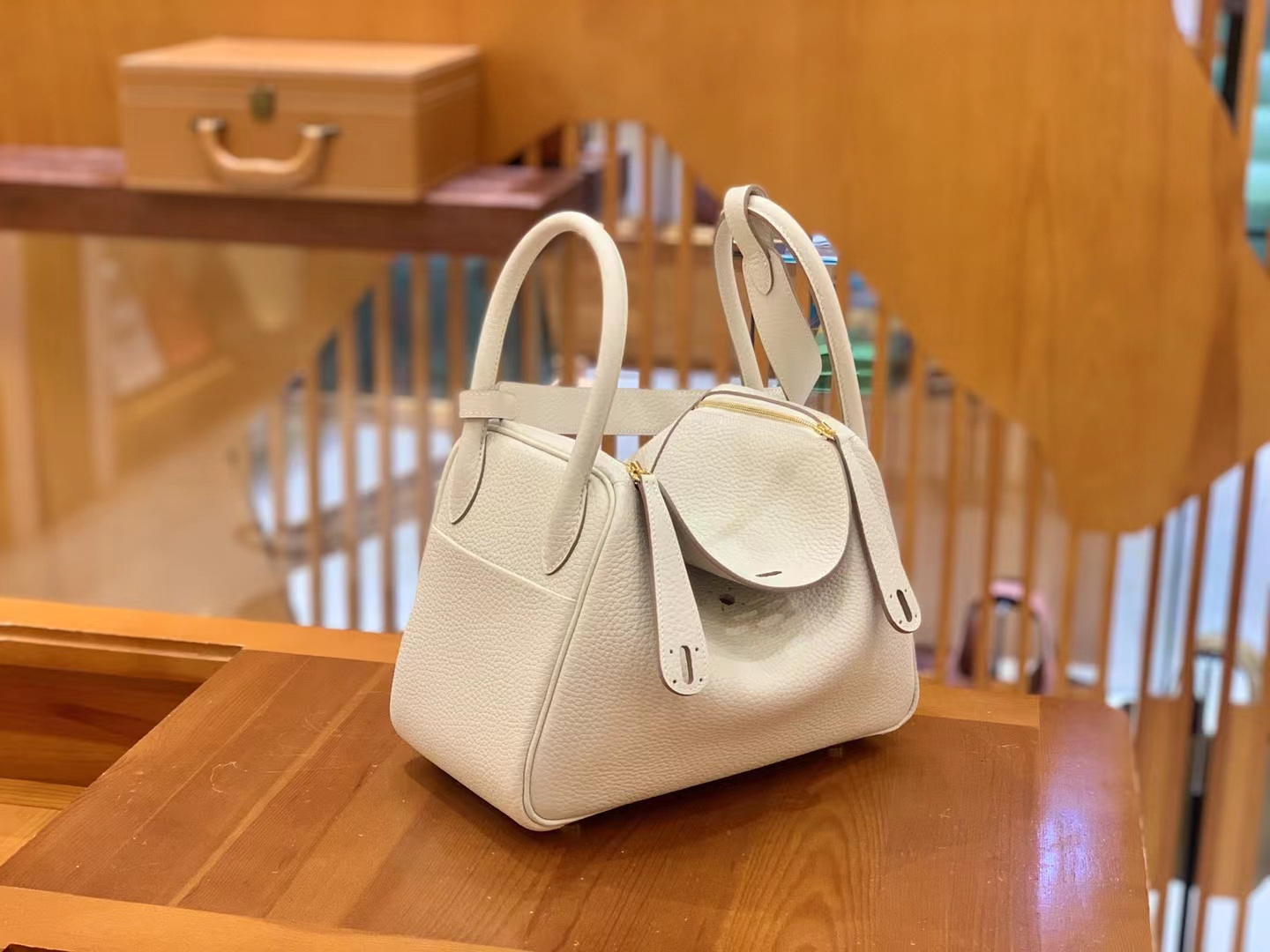 Hermès（爱马仕）Lindy 琳迪包 奶油白 进口TC大牛皮 金扣 26cm 原版蜜蜡线 顶级手缝