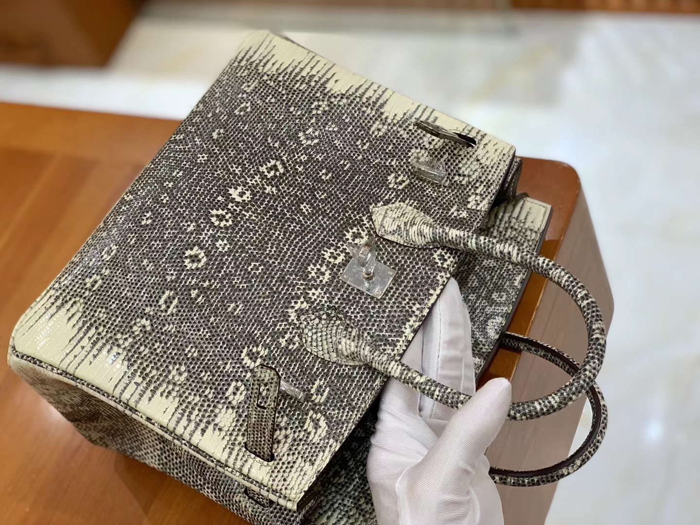 Hermès（爱马仕）Birkin 铂金包 原色 南非野生蜥蜴皮 银扣 25cm 原版蜜蜡线 顶级手缝