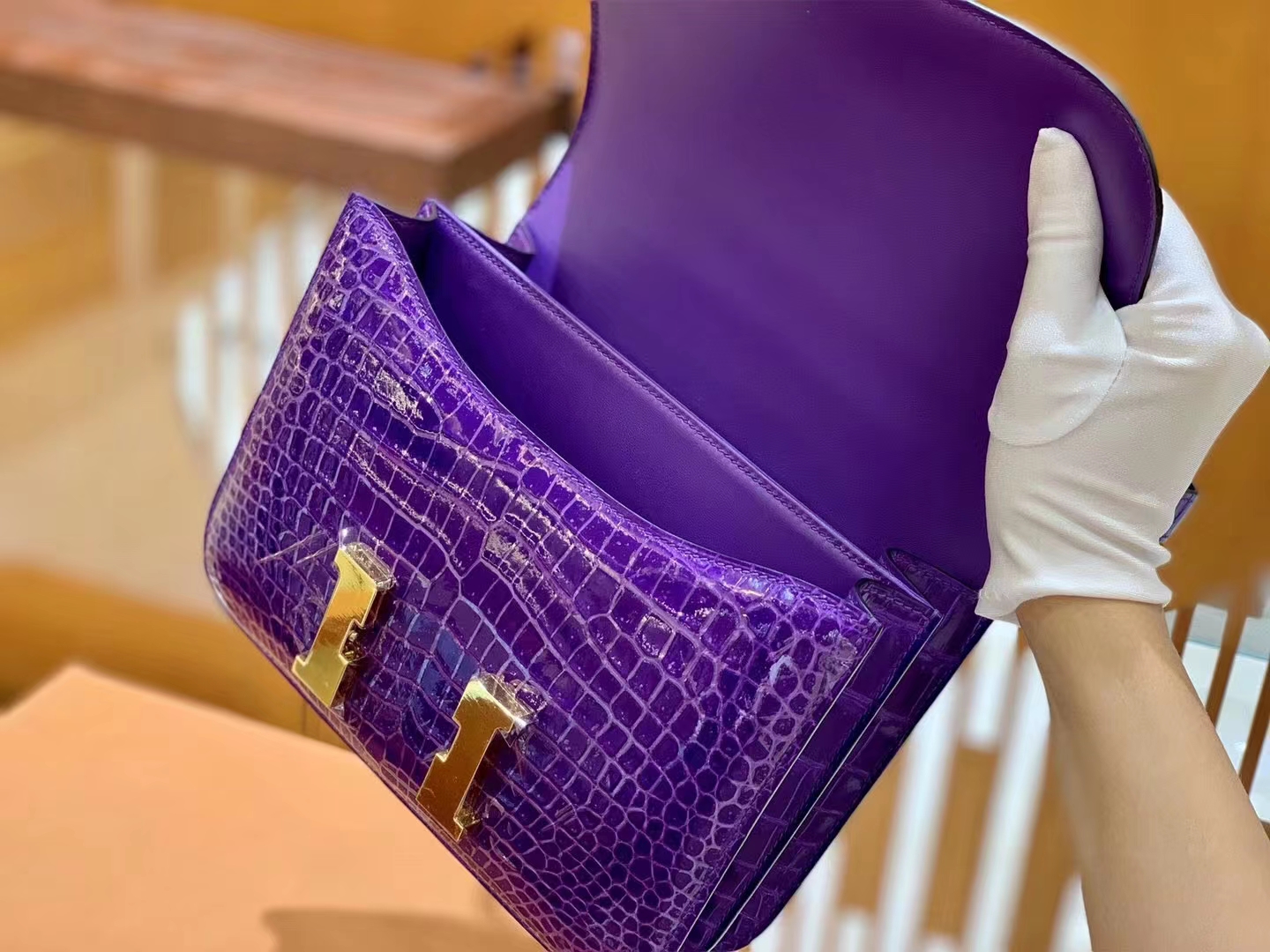 Hermès（爱马仕）Constance 康斯坦斯 梦幻紫 进口湾鳄鳄鱼皮 金扣 24cm 原版蜜蜡线 顶级手缝
