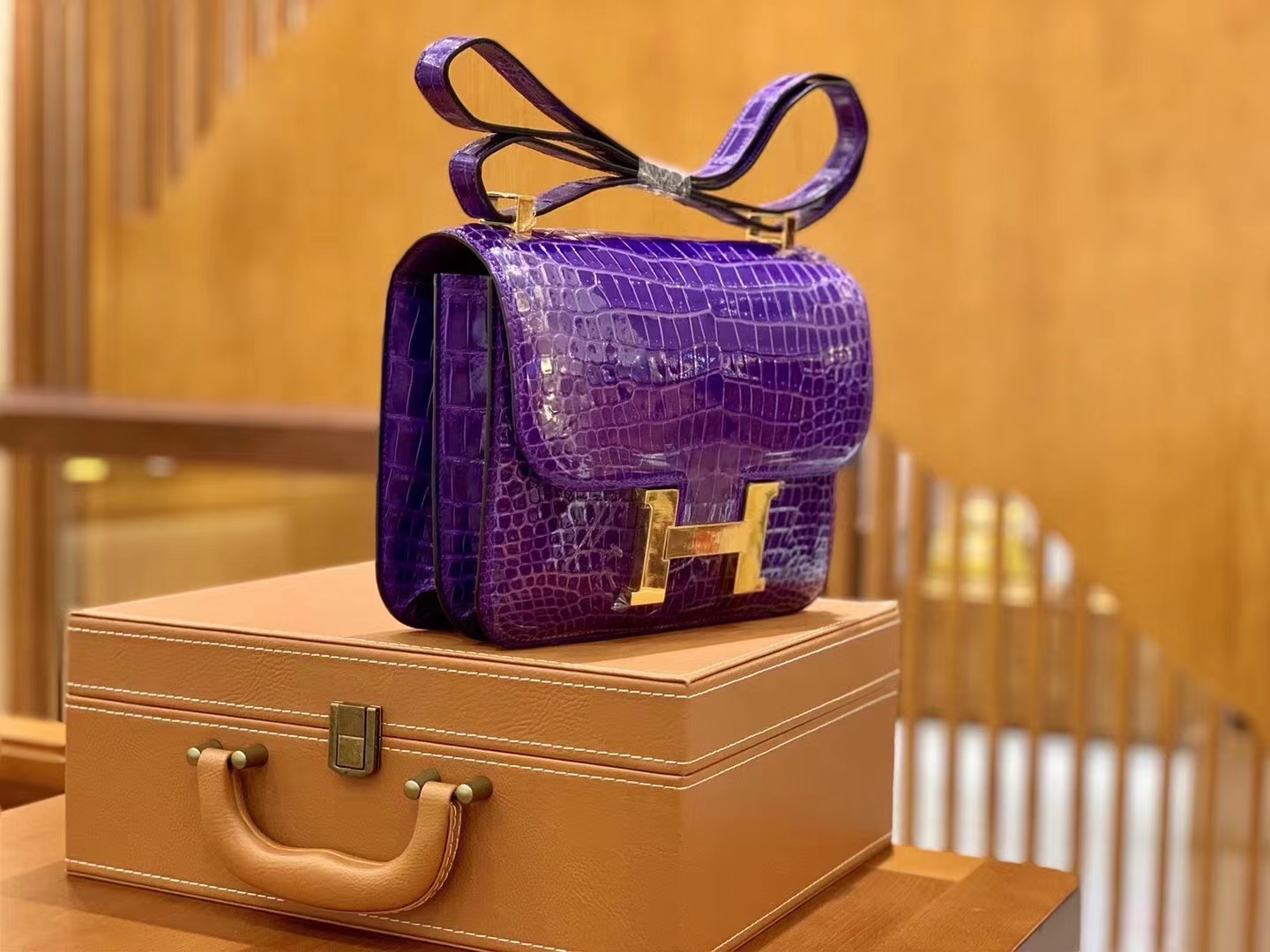 Hermès（爱马仕）Constance 康斯坦斯 梦幻紫 进口湾鳄鳄鱼皮 金扣 24cm 原版蜜蜡线 顶级手缝