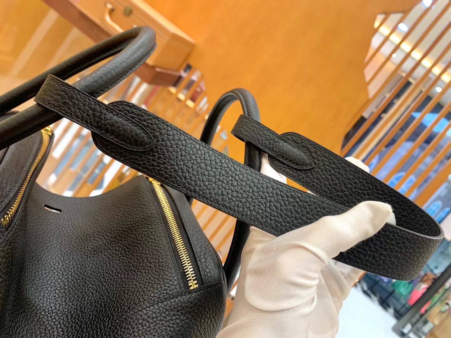 Hermès（爱马仕）Lindy 琳迪包 经典黑 进口TC大牛皮 金扣 30cm 原版蜜蜡线 顶级手缝