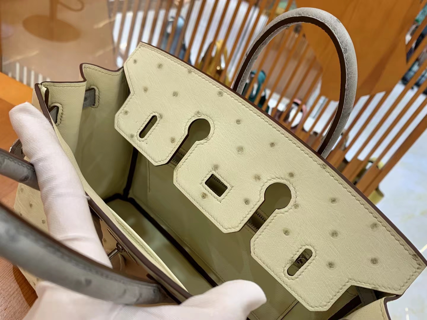 Hermès（爱马仕）Birkin 铂金包 南非KK鸵鸟皮 奶昔白拼冰川蓝 银扣 25cm 原版蜜蜡线 顶级手缝