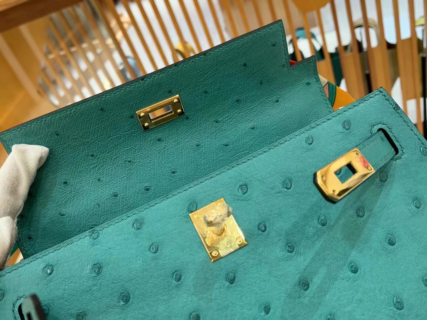 Hermès（爱马仕）Kelly 凯莉包 薄荷绿 进口kk级鸵鸟皮 金扣  25cm 法国原版蜜蜡线 定制