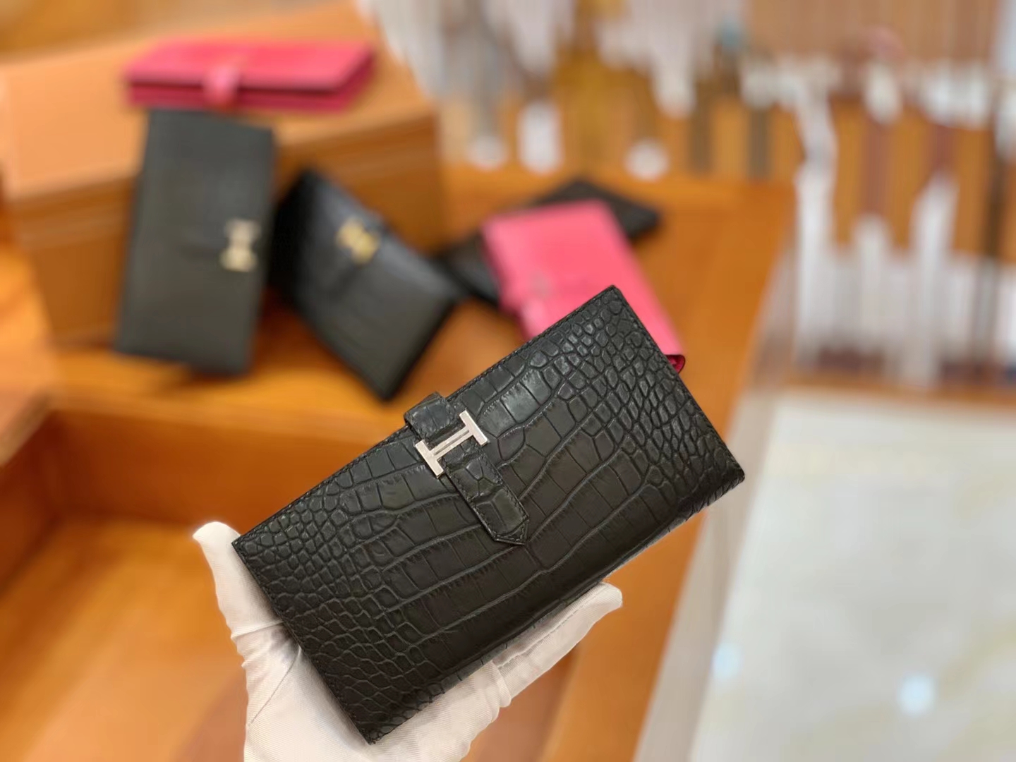 Hermès（爱马仕）Bearn 长夹 经典黑 一级雾面美洲鳄鱼皮 银扣 原版蜜蜡线 顶级手缝