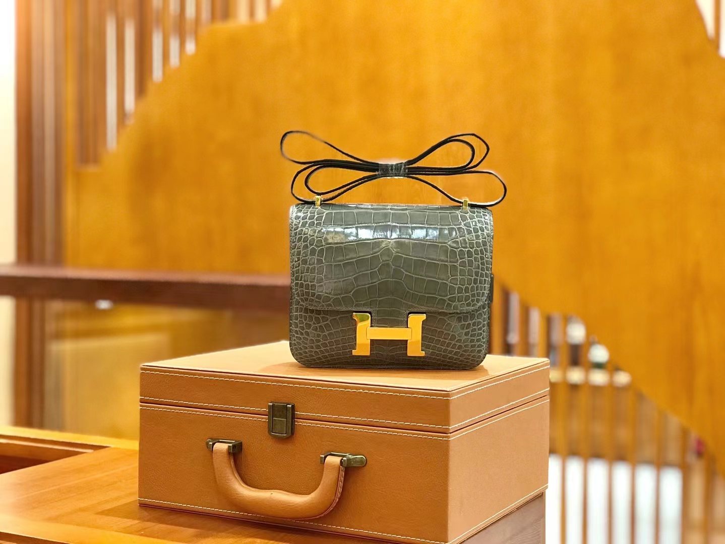 Hermès（爱马仕）Constance 康斯坦斯 斑鸠灰 进口美洲鳄鱼皮 金扣 19cm 原版蜜蜡线 顶级手缝