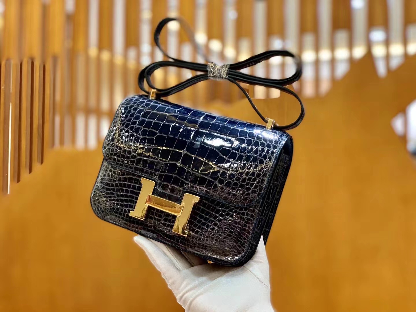 Hermès（爱马仕）Constance 康斯坦斯 深海蓝 进口美洲鳄鱼皮 金扣 19cm 原版蜜蜡线 顶级手缝
