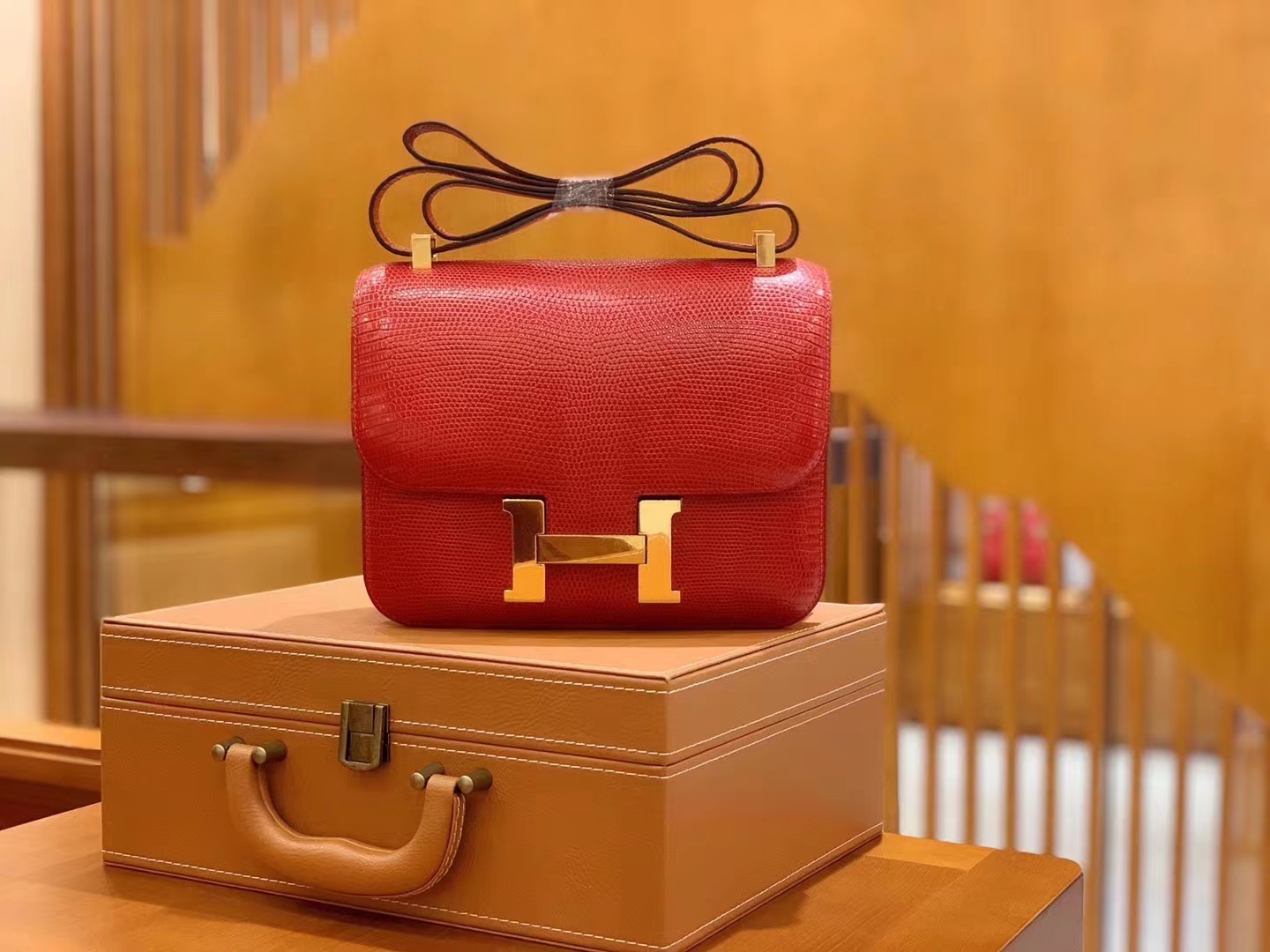 Hermès（爱马仕）Constance 康康 南非野生蜥蜴皮 大红色 金扣 24cm 原版蜜蜡线 顶级手缝
