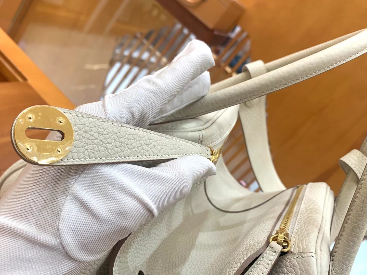 Hermès（爱马仕）Lindy 琳迪包 奶昔白 进口TC大牛皮 金扣 30cm 原版蜜蜡线 顶级手缝
