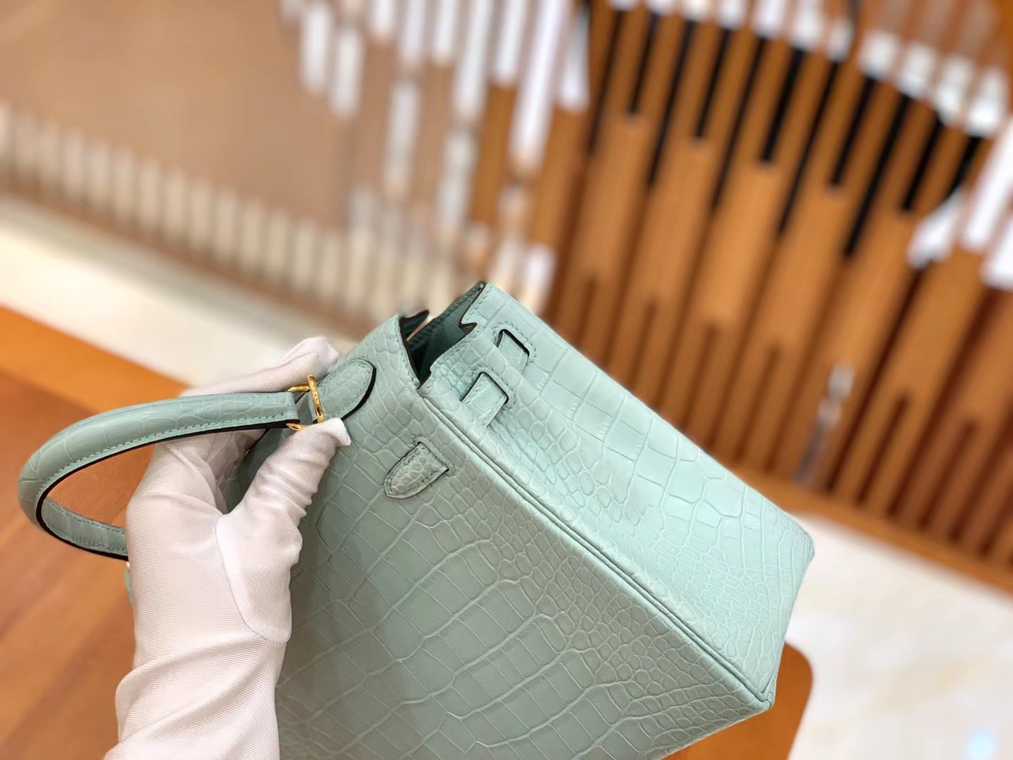 Hermès（爱马仕）Kelly 凯莉包 薄荷绿 进口美洲鳄鱼皮 金扣 25cm 原版蜜蜡线 顶级手缝